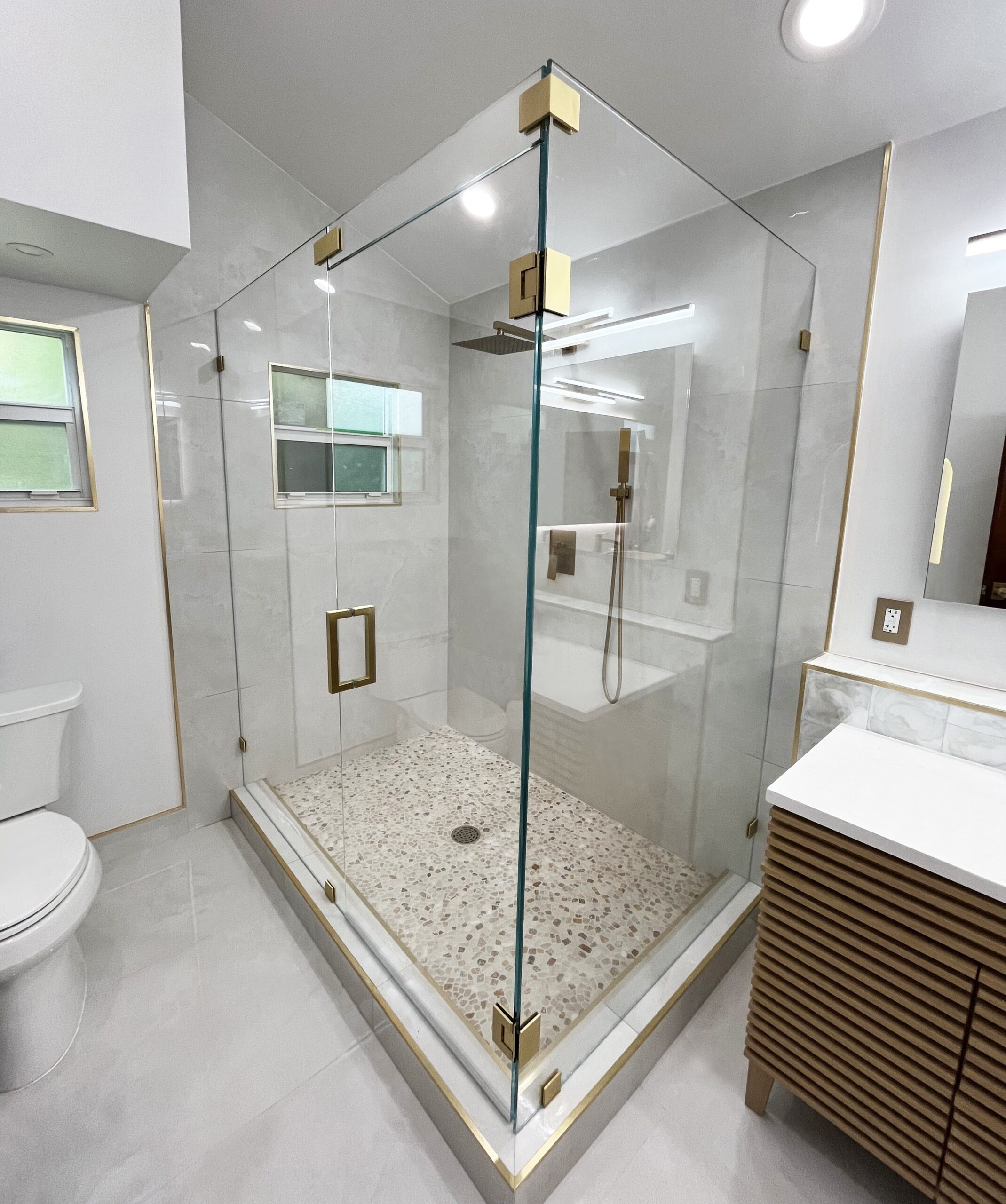 Frameless shower glass